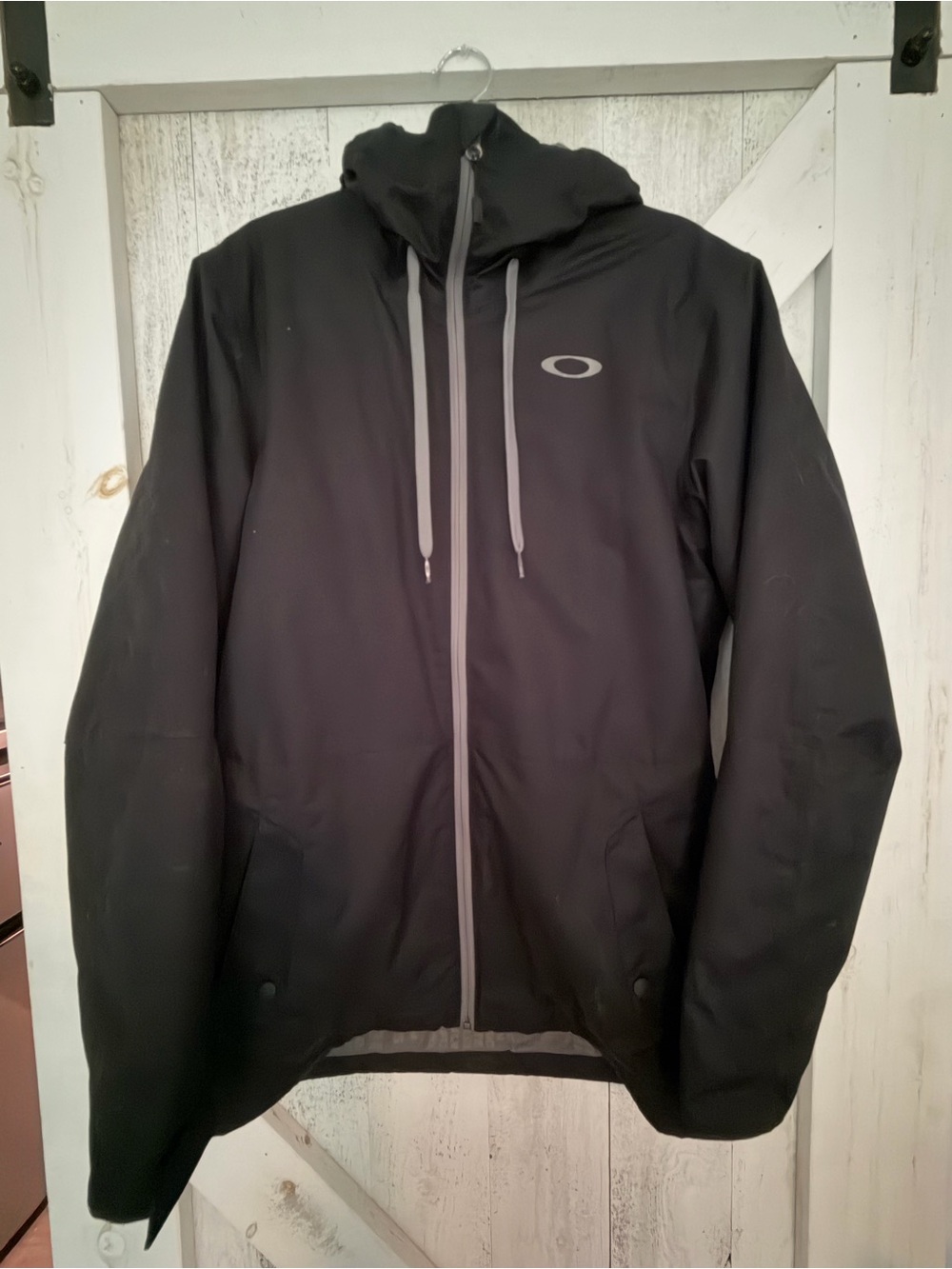 Oakley Black Hooded Ski Jacket with Gray Accents